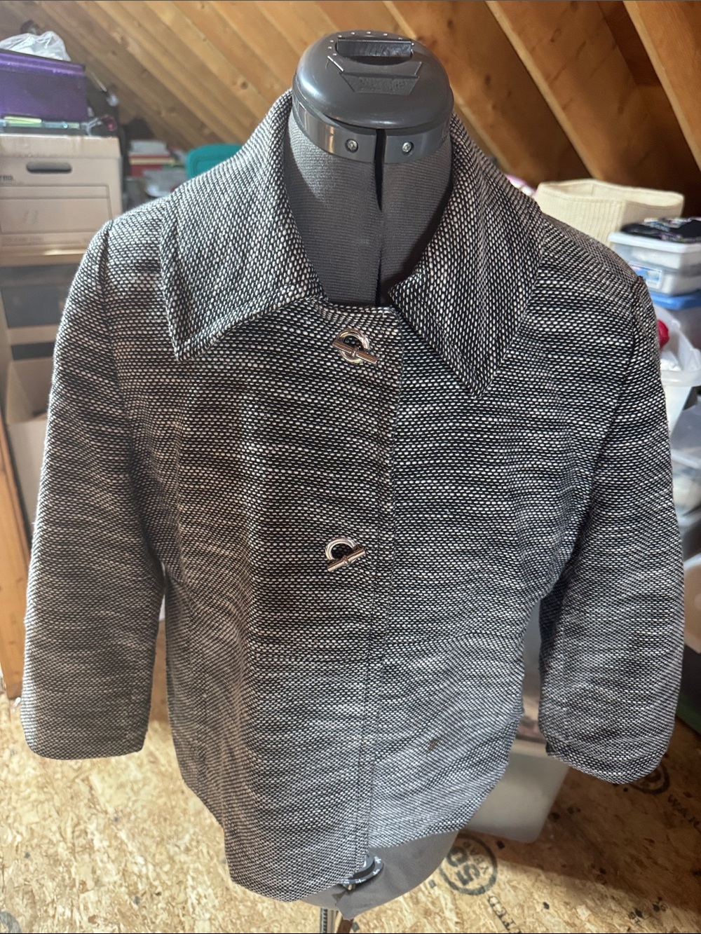Liz Claiborne Black and White Textured Cropped Jacket